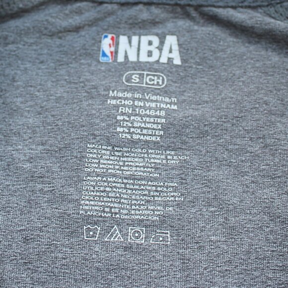 🏀 NBA Detroit Pistons Quarter Zip Pullover Long Sleeve Tee - Picture 4 of 7